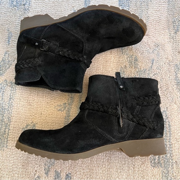 Teva Women's Delavina Suede Ankle Boot, Black, SIZE 9 - Picture 11 of 12